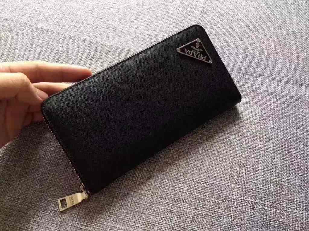 (Batch) PRADA Prada new   [Model] lM0801 small zipper bag [Size] 19-10-2.5cm [Color] black High-end quality (hegemony) [Material] generation of the classic   original imported   cross grain cowhide   authentic imported Y