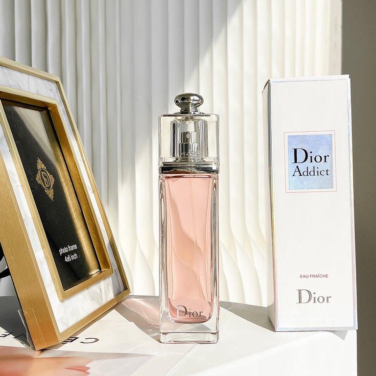 Counter version ......Dior Addict Dior Pink Charm perfume  100ml, fruity floral notes Top notes citrus, grapefruit Middle notes rose, raspberry Base notes musk, cedar Specifically for sexy girls and the fruity very stron