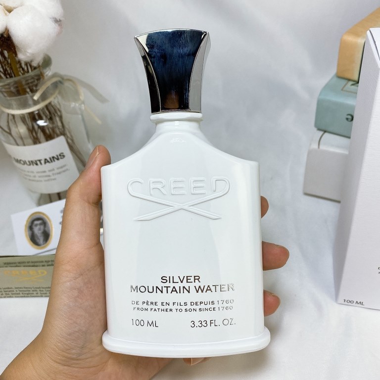 Original quality Creed Silver Mountain Water 1ml, 1995, Attributes Unisex Fragrance Note Fuchsia Top Note Lemon Lime, Lemon Tangerine Orange, Flower Oil Middle Note Tea Leaf Blackcurrant Bottom Note Sandalwood Musk