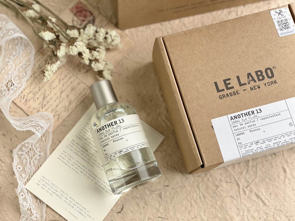 Original Channeled Goods! LE LABO Parfum Labo 13 Le labo 13 Premium and Unique Pseudo Body FragranceI think the best state of life is to pursue what you can only reach on tiptoe. Guys as stubborn as we are, there are thi