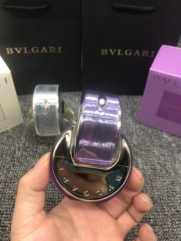 1 Bulgari Amethyst WheelFragrance Woody FloralTop Note Grapefruit Green LeafMiddle Note Iris RoseBase Note Woody MustardAttributes Women's FragranceTags floral powdery woody green leaves citrus vanilla2 Bulgari White Cry