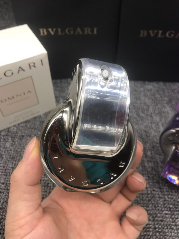 1 Bulgari Amethyst WheelFragrance Woody FloralTop Note Grapefruit Green LeafMiddle Note Iris RoseBase Note Woody MustardAttributes Women's FragranceTags floral powdery woody green leaves citrus vanilla2 Bulgari White Cry