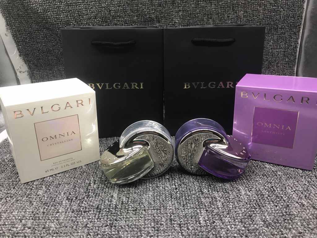 1 Bulgari Amethyst WheelFragrance Woody FloralTop Note Grapefruit Green LeafMiddle Note Iris RoseBase Note Woody MustardAttributes Women's FragranceTags floral powdery woody green leaves citrus vanilla2 Bulgari White Cry