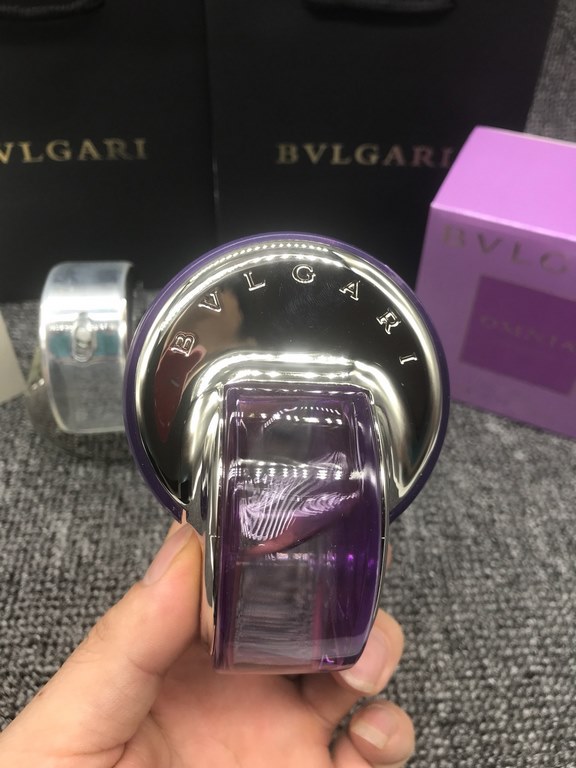 1 Bulgari Amethyst WheelFragrance Woody FloralTop Note Grapefruit Green LeafMiddle Note Iris RoseBase Note Woody MustardAttributes Women's FragranceTags floral powdery woody green leaves citrus vanilla2 Bulgari White Cry