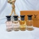 Original qualityLV Perfume Medium Sample 30ml 4-piece yellow box! 430ml with nozzle. Contains Rose in the Wind, Dependence, Breaking Dawn, Peak.