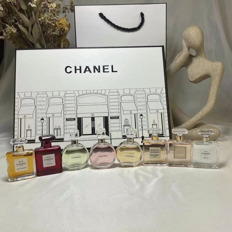 Original qualityChanel perfume samples 7.5ml eight pieces set! 7.5ml x 8 with gift bag.