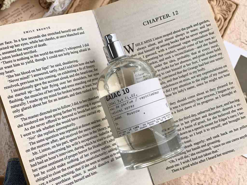 Original Channel Goods! Le Labo 10 Le Labo 10 Perfume Lab Tokyo Guaiac WoodFragrance WoodyOdor Musk Guaiac Wood Cedar FrankincensePerfumer Annick MenardoTokyo is minimalist, light as water and not so fast-paced and busy 