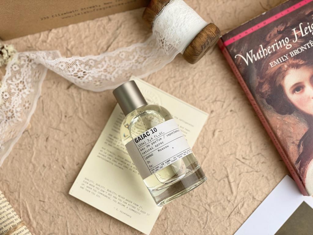 Original Channel Goods! Le Labo 10 Le Labo 10 Perfume Lab Tokyo Guaiac WoodFragrance WoodyOdor Musk Guaiac Wood Cedar FrankincensePerfumer Annick MenardoTokyo is minimalist, light as water and not so fast-paced and busy 