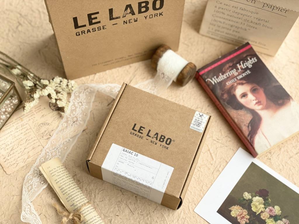 Original Channel Goods! Le Labo 10 Le Labo 10 Perfume Lab Tokyo Guaiac WoodFragrance WoodyOdor Musk Guaiac Wood Cedar FrankincensePerfumer Annick MenardoTokyo is minimalist, light as water and not so fast-paced and busy 