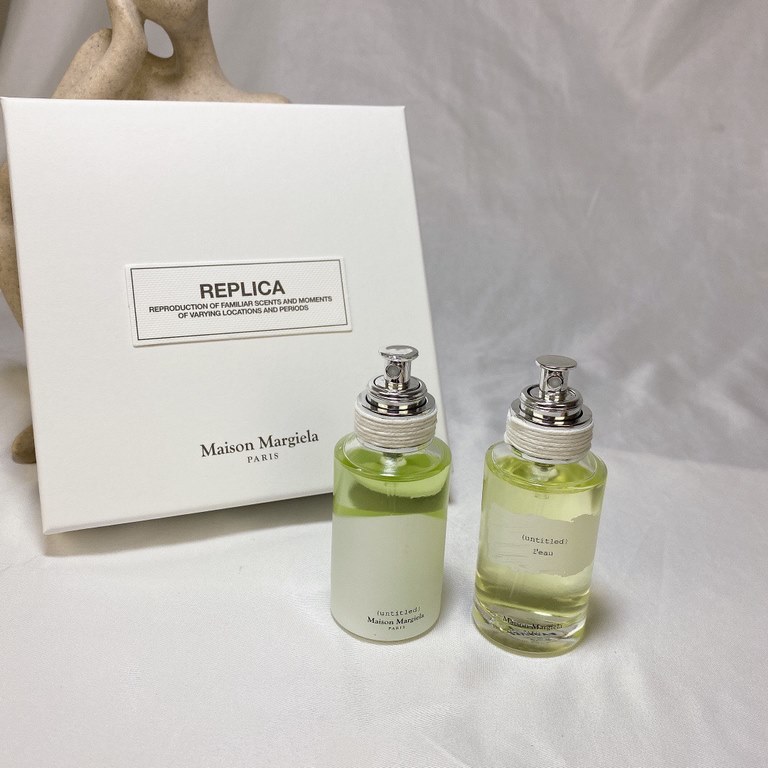 Original quality(Martin Margiela Untitled Perfume Set of 2)   Contains eau de parfum 30ml, strong fragrance 30ml.