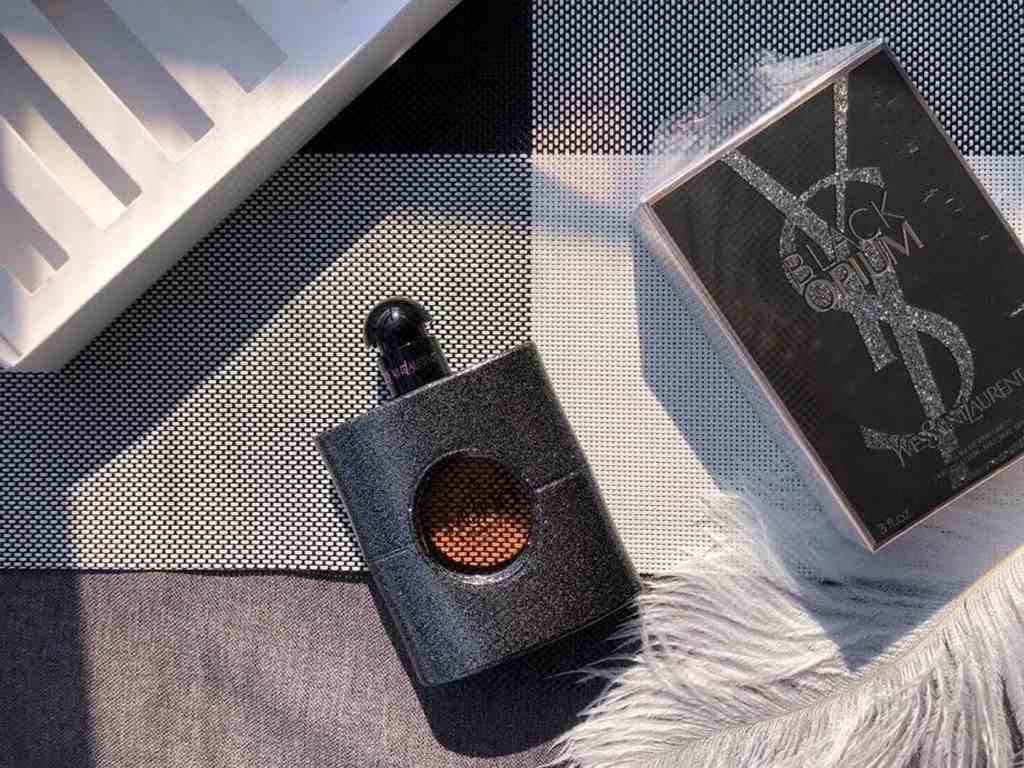 Original qualitySaint Laurent Black Opium Classic Intense Perfume 90mlblack opium Black Opium Classic Intense Fragrance black opium!A unique, mysterious, and seductive perfume. Top notes mandarin essence, pink pepper, es