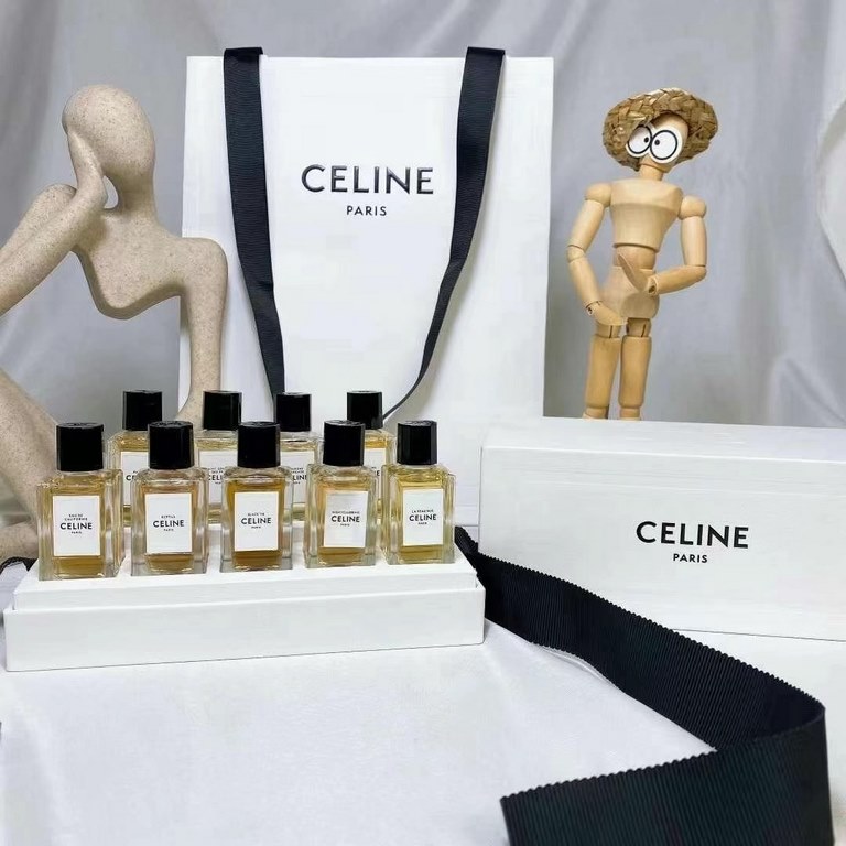 Original qualityCéline High Definition Perfume Sample 10ml Set of Nine! With counter handbag, 10ml x 9. Contains California, Edge of Paris, French Cologne, Unruly, Dress, Night is young, Manifestation, St. Germain, Exude