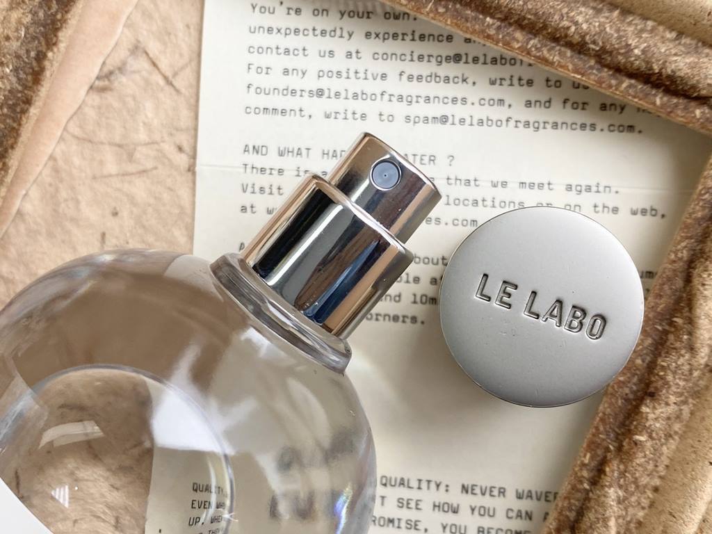 Original Channeled Goods! LE LABO Perfume Lab 31 Perfume Lab Rose Rose 31 Cumin Roasted Rose, a fighter in the dark cuisine!Aroma Woody FloralTop notes Rose CuminMiddle Note Rose Vetiver Cedar.Base notes Musk Guaiacwood 