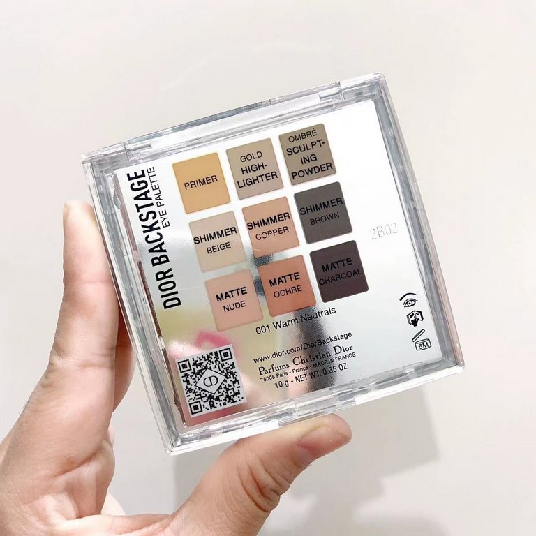 Original quality (Dior nine-color eyeshadow plate)   order to see the right 8 figure, mind careful to shoot   now available color 1 , the designer series includes nine different textures, corresponding to the professiona