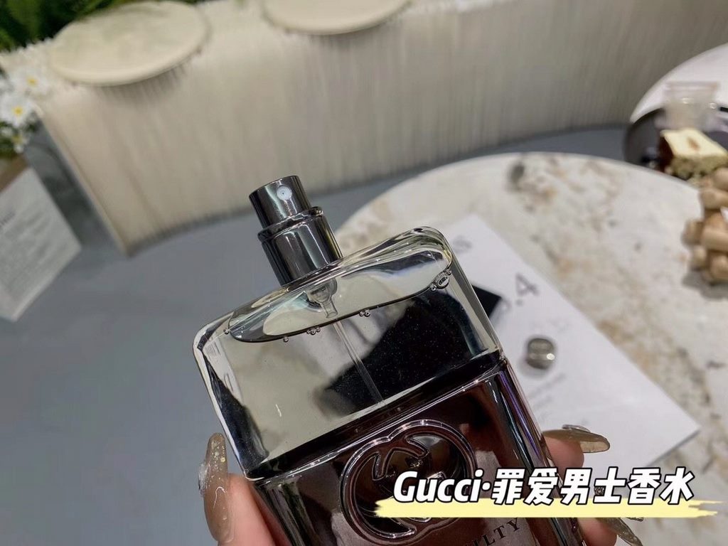 Original qualitygucci sin love men's perfume gucci  this men's perfume, is a long time ago I can not forget a perfume!It's an understated, luxurious, elegant black color with a lilac finish.The whole feeling is calm with