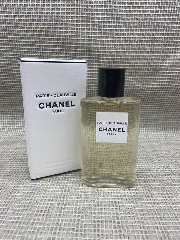 Chanel Paris-Douvier 100MLFragrance Notes SiphoneTop notes Basil, Orange, Lemon, Lime, Bitter Orange LeafMiddle Note Jasmine Rose, Green Leaf, Hetty's WarblerBase PatchouliAttributes Unisex