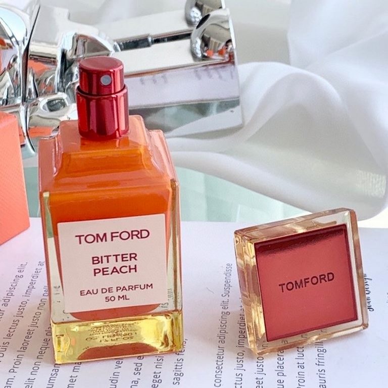 Original qualitytf tom ford, bitter peach 50mlLimited edition tf bitter peach bitter peach   new debut of the limited edition of bitter peach perfume just to hear the limited plus the value of the bottle, has exploded ..