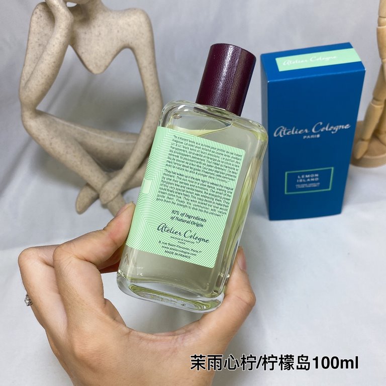 Original qualityOolong perfume for summer Lemon island Jasmine Rain Heart Lemon  Lemon Island 100mlLemon IslandThe online description is that this is a unisex fragrance.Top note is lemon; middle note is Indian jasmine; b