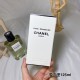 Original qualityCHANEL Eau de Toilette Edinburgh 125ml édimbourg,2021Fragrance Woody FuchsiaTop notes Lemon LimeMiddle Note Juniper BerryBase Cedar VetiverAttributes UnisexPerfumer Olivier PolgeTags woody aquatic fresh s