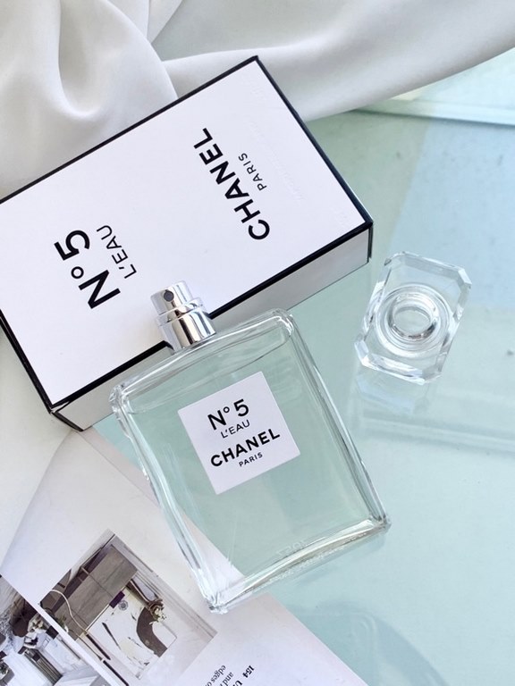 Original quality Chanel (chanel) white perfume n5 classic lasting fragrance Ms. Eau de Toilette No. 5 water 100mlFragrance notes acetaldehyde floral notes top notes Grasse orange blossom, acetaldehyde, perfume tree flowe