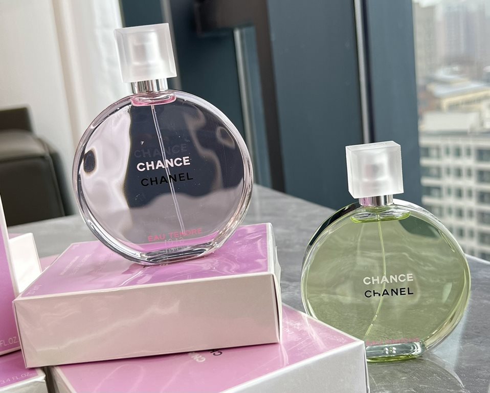 Original quality The rich flower of the human world ~ Chanel Encounter series of perfume is here  Pink Encounter for the sweet girl.Green Encounter for the mature woman - Fresh EncounterLife is a beautiful journey that t