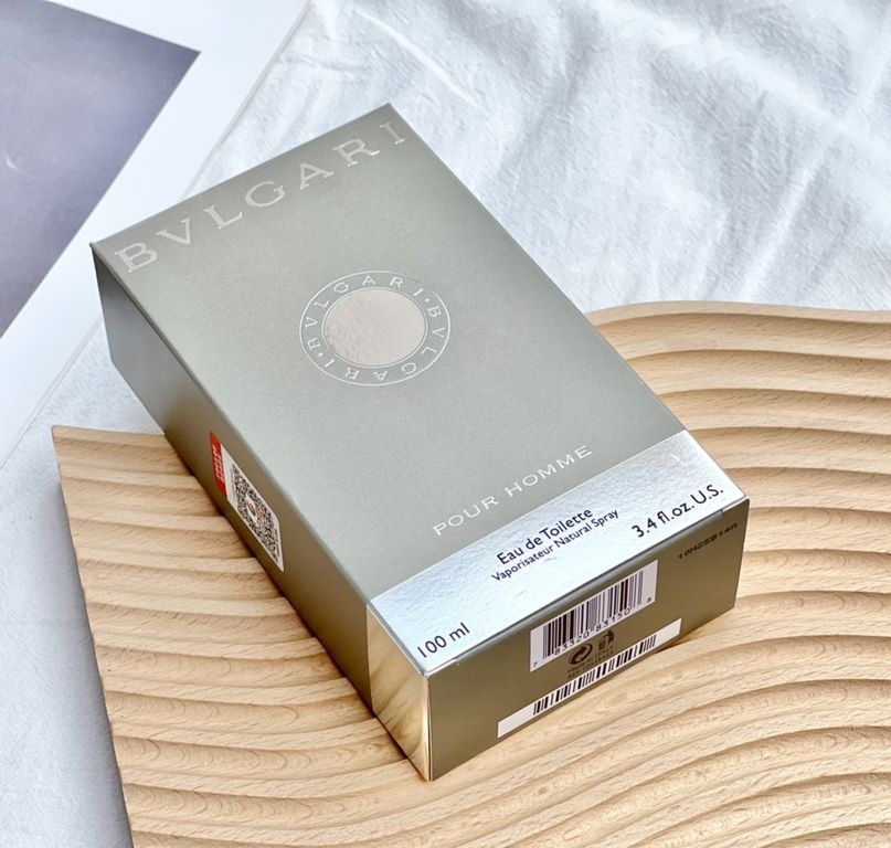 Original qualityBoyfriend Fragrance   Bvlgari Darjeeling Tea Unisex perfume for both men and women  extreme simplicity and atmosphere of the transparent bottle texture of the details also do not let go of the gentle suns