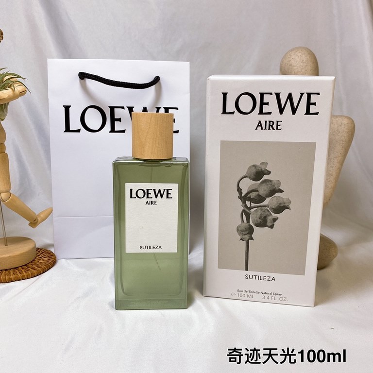 Original quality(Loewe Miracle Skylight Eau de Toilette for Women 100ml)  )LOEWE AIRE SUTILEZAThe most captivating and subtly sensual interpretation of floral notes from the Madrid Skylight collection.This floral, fresh 