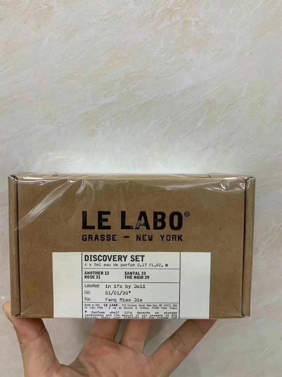 Original quality three-piece setOriginal quality four-piece setOriginal quality 5-piece setLaboratory Perfume Medium Sample 3ml Set of 3Laboratory Perfume Sample 5ml Set of 4Laboratory Perfume Sample 3ml Set of 4Laborato