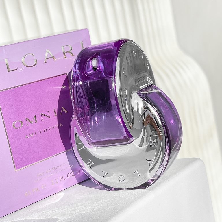 Original qualityBulgari Amethyst Perfume 65 ml! Understated eleganceWhen you meet the right oneYou'll suddenly realize somethingLife can be so beautiful.Your summer dream---Bvlgari Amethyst Perfume.  Noble and elegant ir