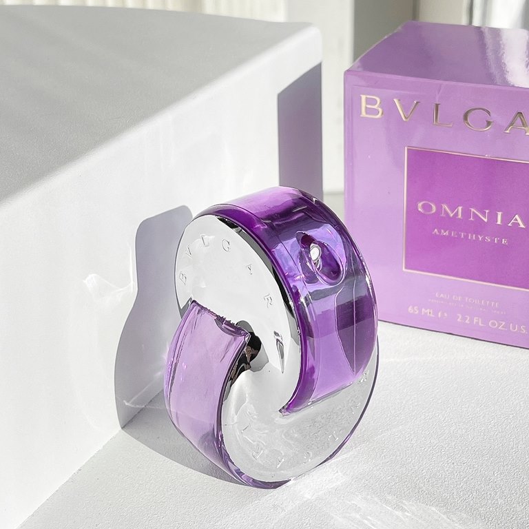 Original qualityBulgari Amethyst Perfume 65 ml! Understated eleganceWhen you meet the right oneYou'll suddenly realize somethingLife can be so beautiful.Your summer dream---Bvlgari Amethyst Perfume.  Noble and elegant ir