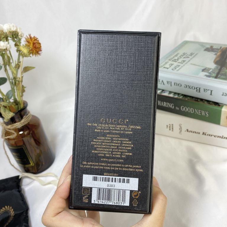 Original qualityCounter gucci gucci ceramic alchemist garden black bottle the voice of the snake the voice of the snake mystery perfume 100mlThe mythical snake, a symbol of knowledge and rebirth, roams everywhere in the 