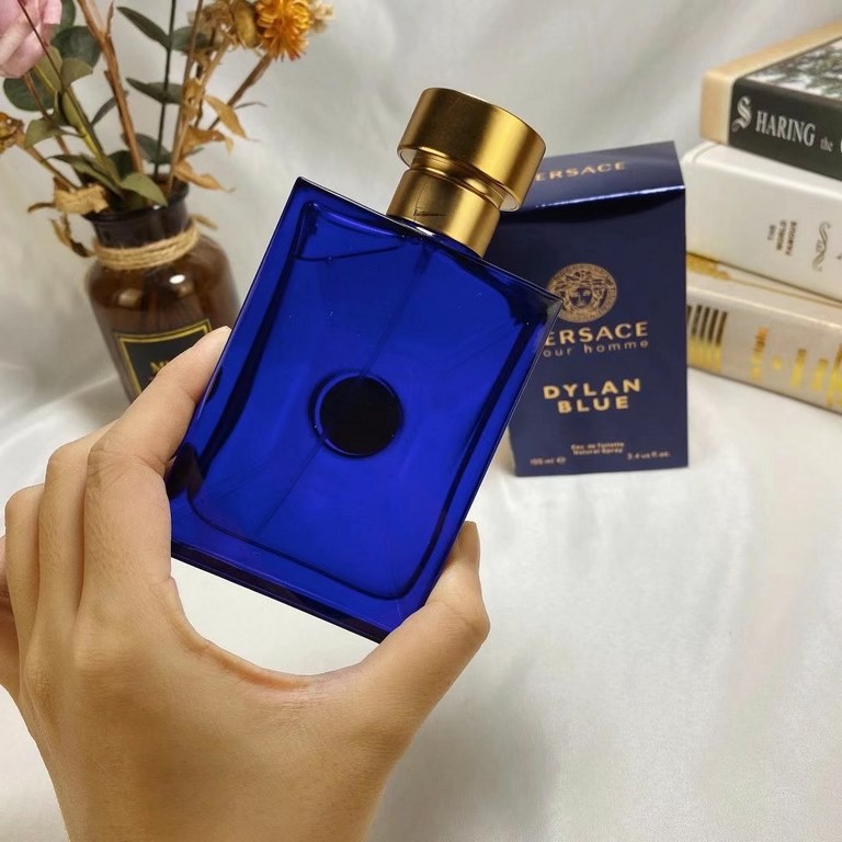 Original quality Counter version of Versace  Versace Neptune Men's flirty fall and winter EDT Eau de Toilette 100mlTop note watery lemon grapefruit fig leafMiddle note violet leaf papyrus patchouli pepper ambergris ether