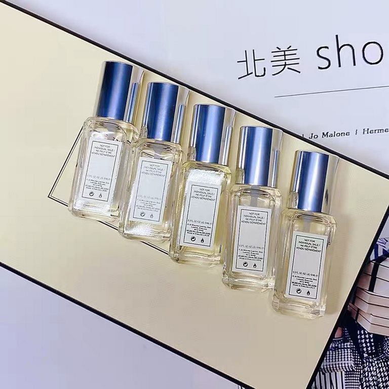 Original single quality (Zumarone Secret Garden Perfume Sample 5-piece set)   5  9ml, respectively, this year's three limited and ordinary line of two, three limited were water lily, snow grapefruit and osmanthus, two or