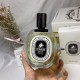 Original qualityDiptyque Diptyque Shadow in the Water L'Ombre Dans L'eau Neutral Eau de Toilette edt100mlFragrance FloralFresh as a rainy English gardenThe top note is black currant leaves and some resin to create a sens