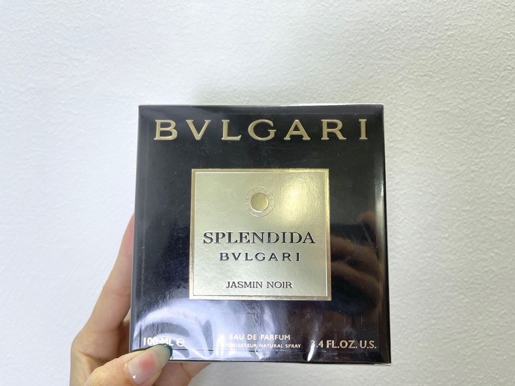 Original quality(Bvlgari Night Jasmine Perfume 100ml)  Bvlgari Bvlgari Black Jasmine for WomenNight Jasmine Perfume 100mlTop Notes Green Sap, Gardenia Petals, Arabian Jasmine, Almonds, Licorice, Tonka Bean, Precious Wood