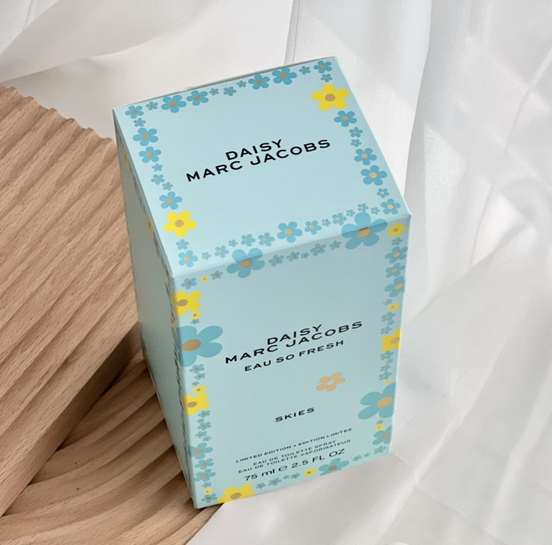 criticizeMarc Mauger Sky Flower Daisy Eau de Toilette for Women 75ml  As if strolling through the garden in the afternoon with a soothing and elegant round dance in your ears, the spring breeze is very pleasant.Top note 