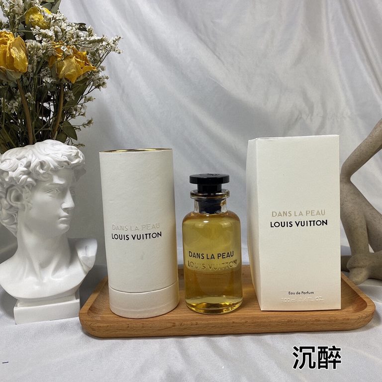 Original single quality Picture is full, spot flavor to recognize the text  LV perfume 100ml! Flavors transparent bottle rose peach, dark surge, peak, infinite, intoxication, dawn, rose in the wind, getaway, rely on, tur