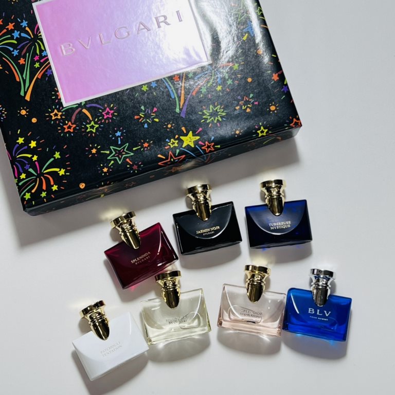 Original qualityBvlgari Intoxicating Fireworks Perfume Sample 7.5ml Set of 7! With gift bag 7.5ml x 7. Scents Phantom Evening, Gilded Gel, Romantic Rose, Blue Tea, Drunken Orchid, Charming Night Jasmine, Bright Colorful 