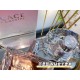 Original quality versace Versace Pink Diamonds      Don't be afraid of being too young when you hear about girly fragrances.From 18 to 30  can be easily handledThis Versace Diamond is sweet but not too sweet.Elegant like