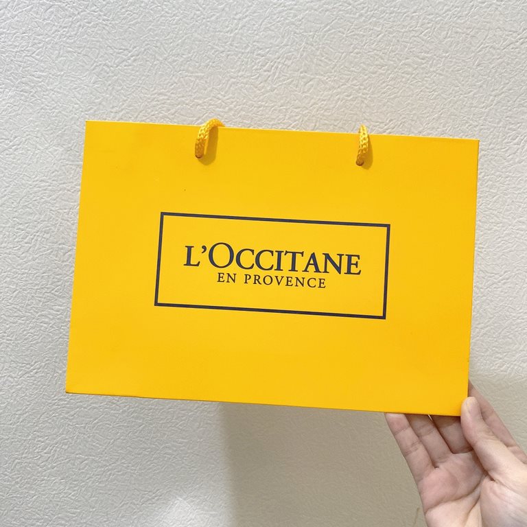 Original quality(L'Occitane hand cream perfume 6-piece set)   with a gift bag   L'Occitane hand cream perfume set, containing 1. cherry blossom hand cream 30ml   cherry blossom eau de parfum 7.5ml 2. rose moisturizing ha