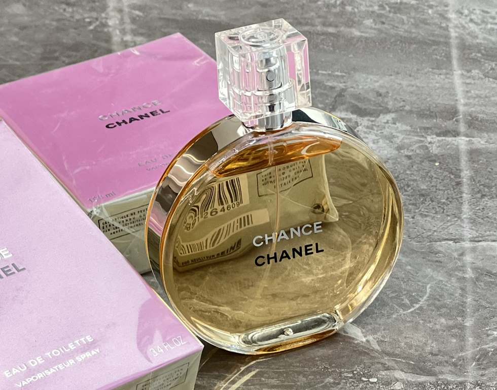 Original quality The rich flower of the human world ~ Chanel Encounter series of perfume is here  Pink Encounter for the Sweet GirlGreen Encounter for the mature woman - Fresh EncounterLife is a beautiful journey that ta