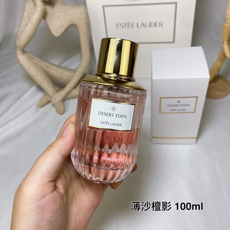 Original qualityThin Sand Sandalwood Shadow 100mlEstee Lauder 2021 New Light Note Collection PerfumeSandalwood Shadow is a mysterious woody floral fragrance. Noble sandalwood in the Turkish rose and mysterious frankincen