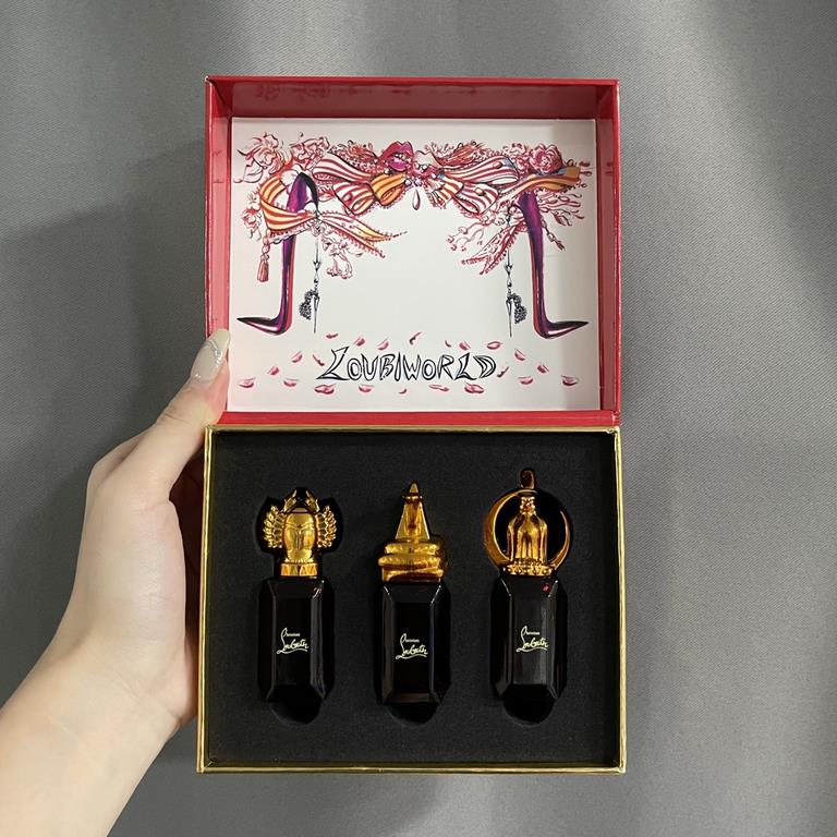 Original quality(CL Carrot Dine Black Gold Perfume Sample 3-Piece Set)   CL Carrot Dine Black Gold Collection Perfume Sample 9ml 3-Piece Set! 9ml x 3 with Gift Bag. Scent Prince of the Spirit Snake, Falcon under the Moon