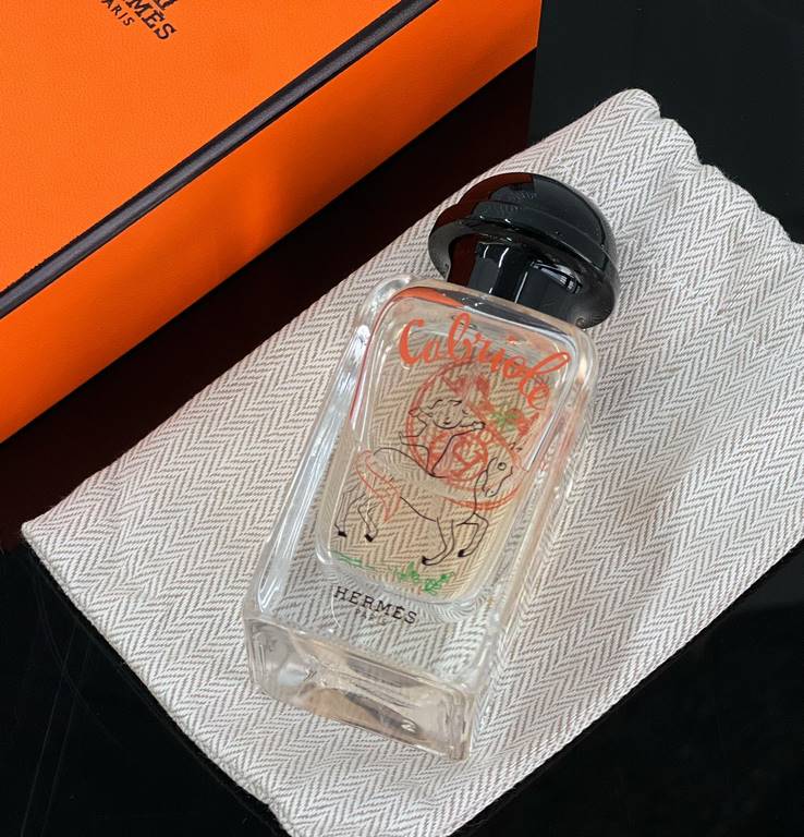 Original quality Hermes Baby edt Eau de Toilette for Women 50ml!   This is a Hermès alcohol-free perfume specially formulated for babies and toddlers, so that little babies can use it with peace of mind, and grown-up bab