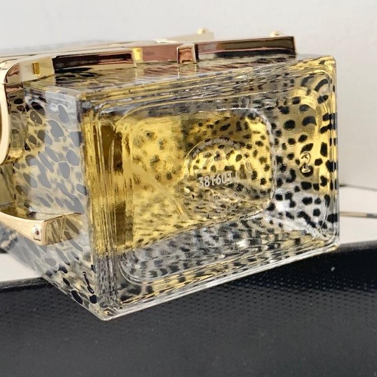 Original qualitySaint Laurent limited edition leopard perfume 90ml   leopard carton appearance let me smell a touch of wild, never out of fashion leopard print is really classic, once again captured my heart ~ this bottl