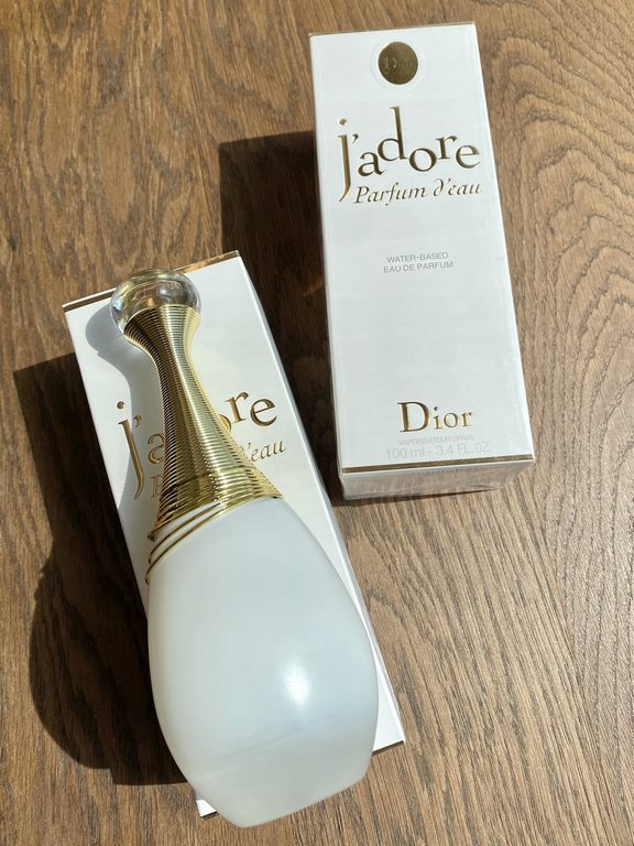 New from Dee's house - True Me Pure White ChansonNew listing! New listing!A fragrance that is not defined #Dior's new True Me Pure and White perfume  Creamy white frosted bottleTextured! With texture! With texture! The f