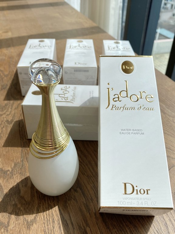 New from Dee's house - True Me Pure White ChansonNew listing! New listing!A fragrance that is not defined #Dior's new True Me Pure and White perfume  Creamy white frosted bottleTextured! With texture! With texture! The f