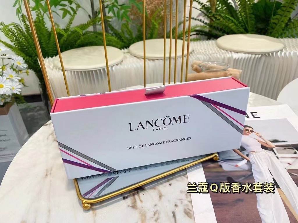 Original quality         Lancme Sample Perfume Set of 5Lancme Best Fragrance CompactLancme best fragrance box for gender femalePerfume Category Eau de ToiletteSpecifications 5  5 mlLancme was born in France in 1935, is a