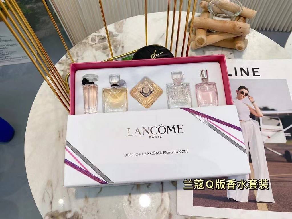 Original quality         Lancme Sample Perfume Set of 5Lancme Best Fragrance CompactLancme best fragrance box for gender femalePerfume Category Eau de ToiletteSpecifications 5  5 mlLancme was born in France in 1935, is a