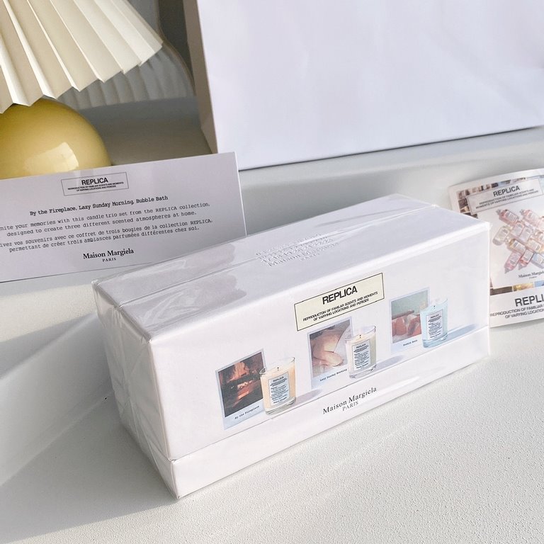 Original qualityMartin scented candles sephora new booking replica candles aromatherapyMartin Margiela's scented candles Just look at the photo is very healing!70ml x 3, three different scents fireplace, lazy weekend, bu